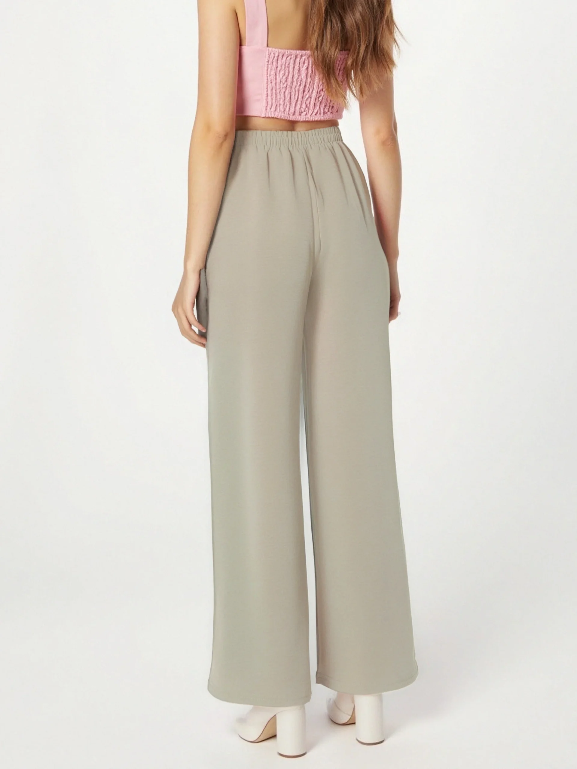 Pantalon fluide en tissu gaufré avec boutons décoratifs à l'avant – Image 4
