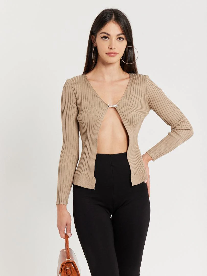 Gilet maille fine fermeture broche Beige sable – Image 5