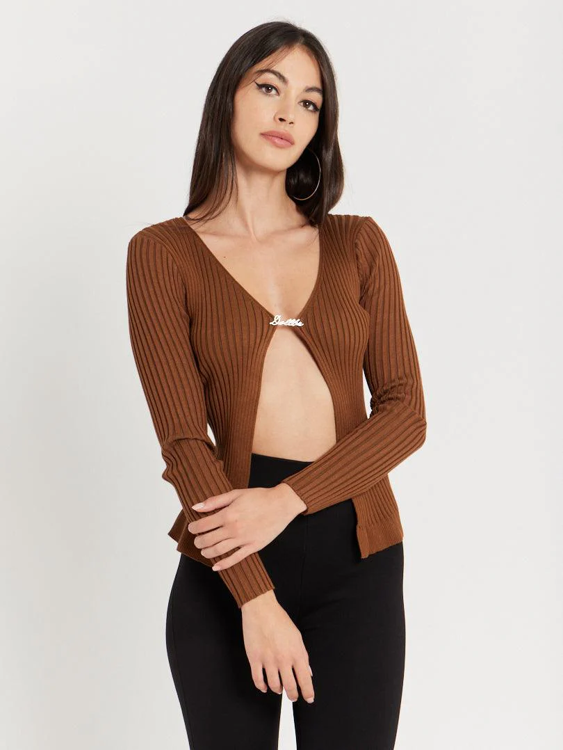 Gilet maille fine fermeture broche Beige sable