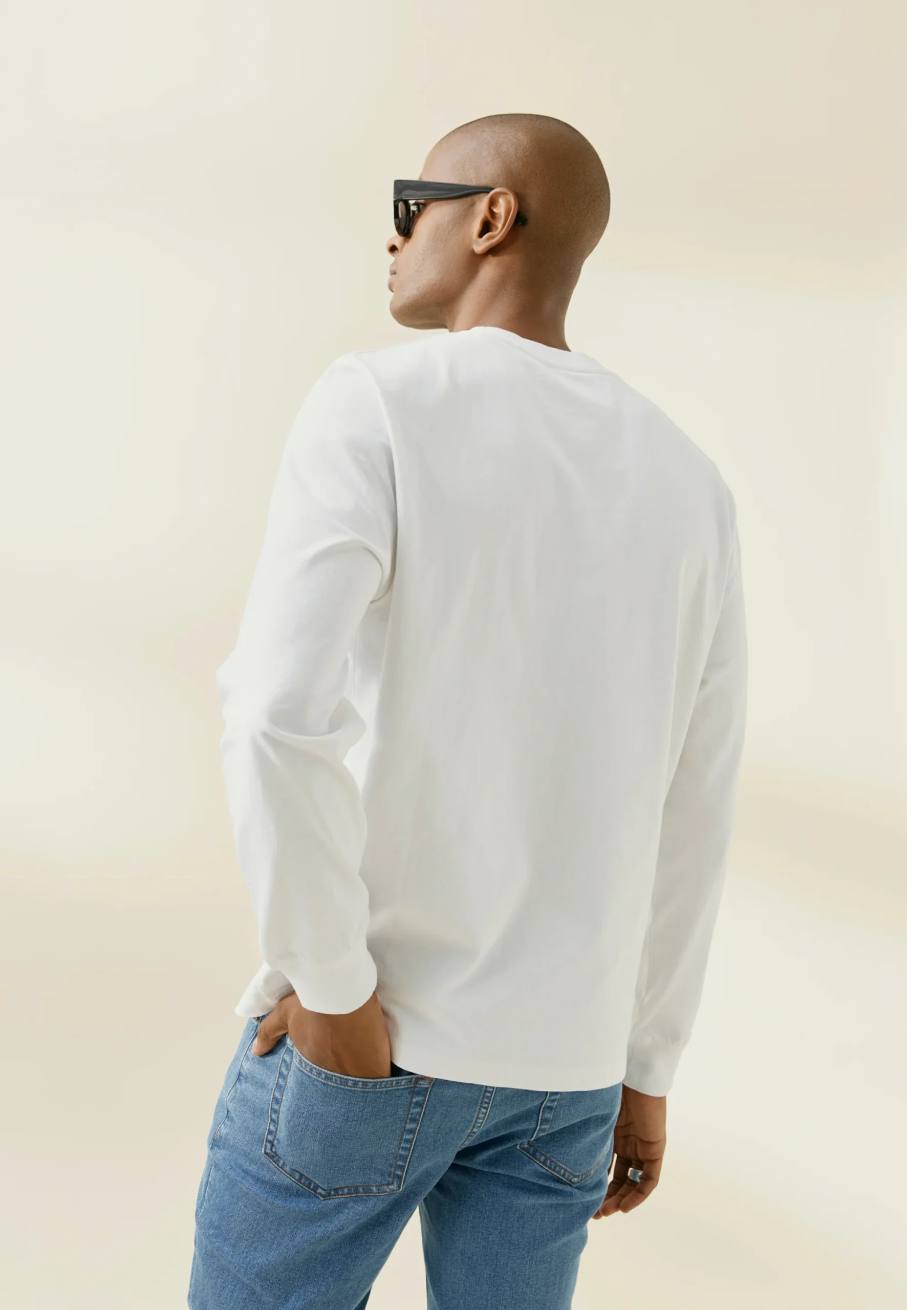 Le t-shirt manches longues – Image 7