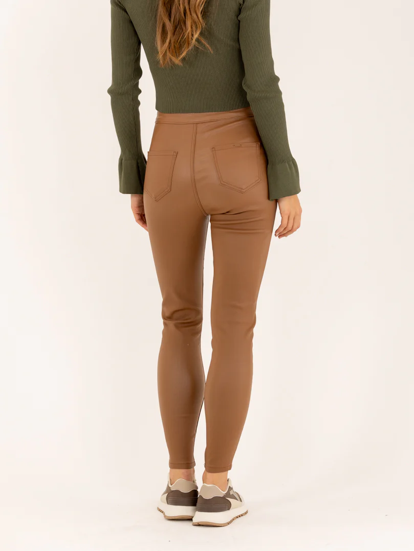 Pantalon skinny classique simili cuir mat – Image 8
