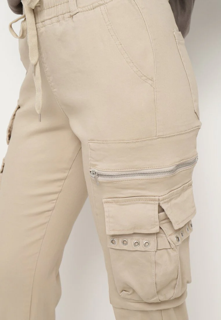 Pantalon cargo beige avec taille élastique multi poches – Image 5