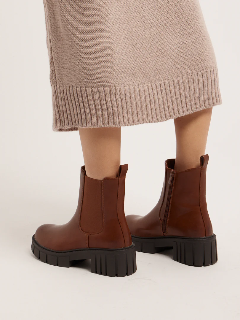 Bottines avec élastique latéral – Image 3