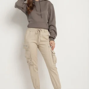 Pantalon cargo beige avec taille élastique multi poches
