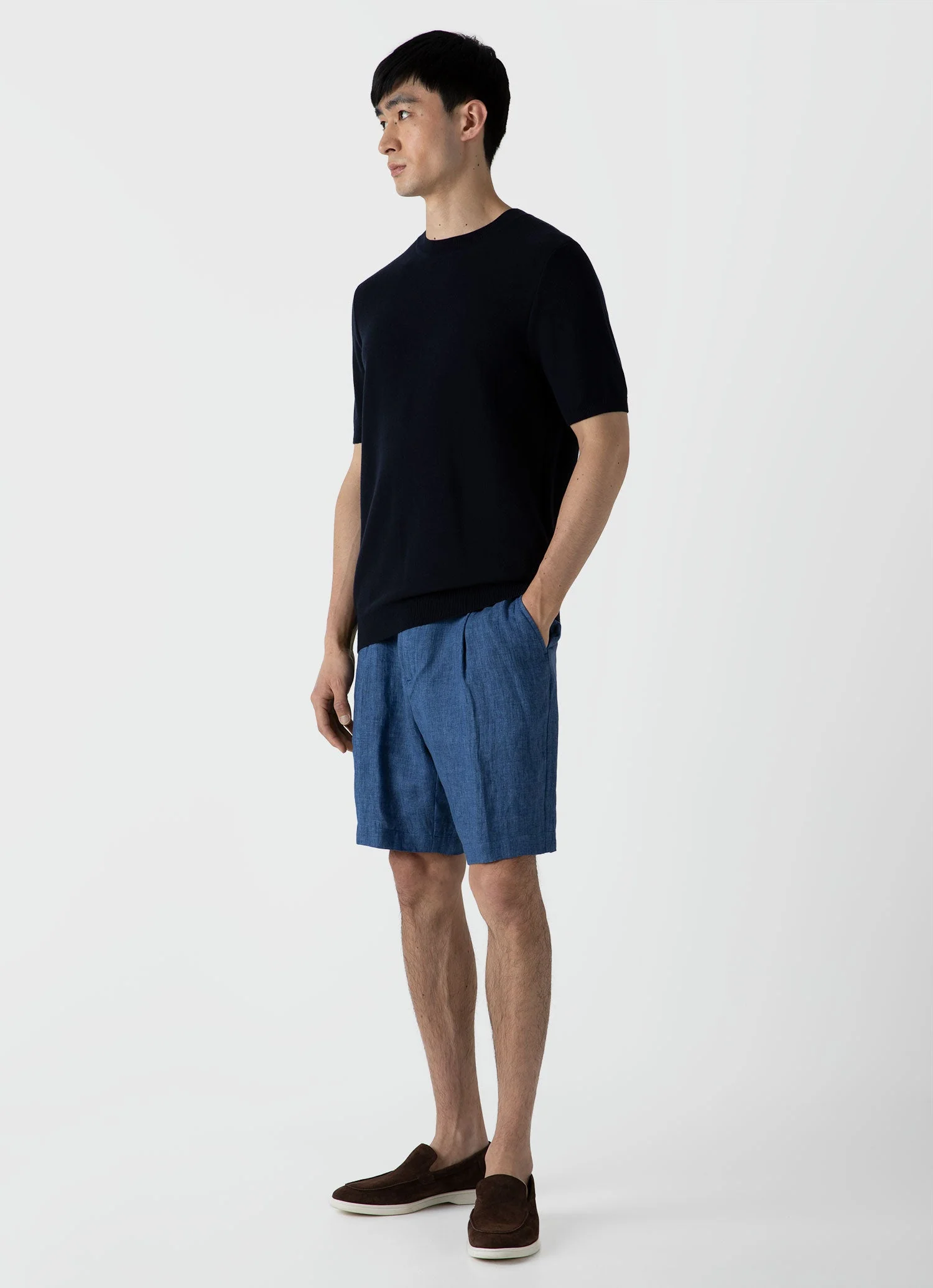 Men&rsquo;s Pleated Linen Short in Blue Melange