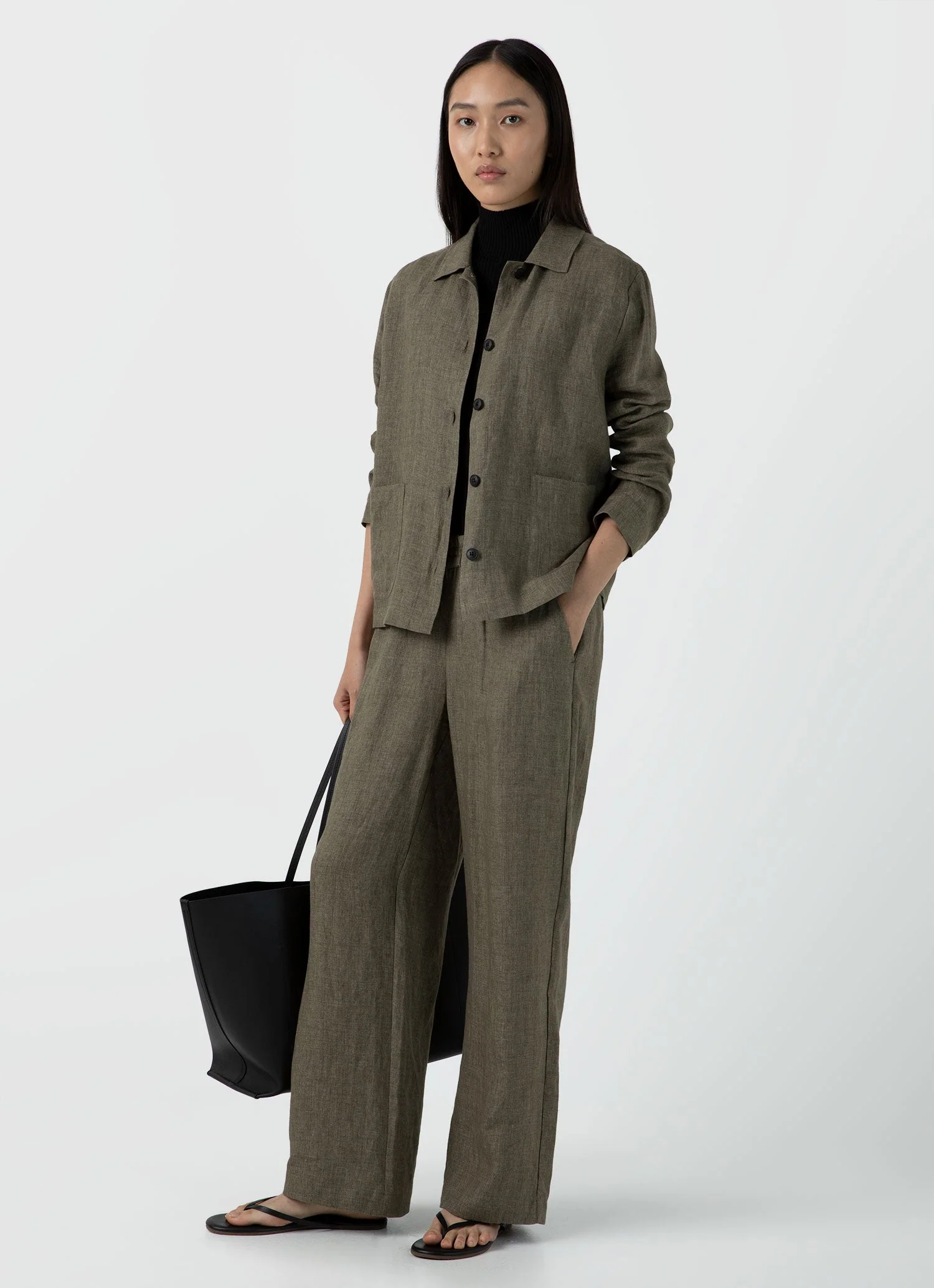 Women&rsquo;s Linen Twin Pocket Jacket in Khaki