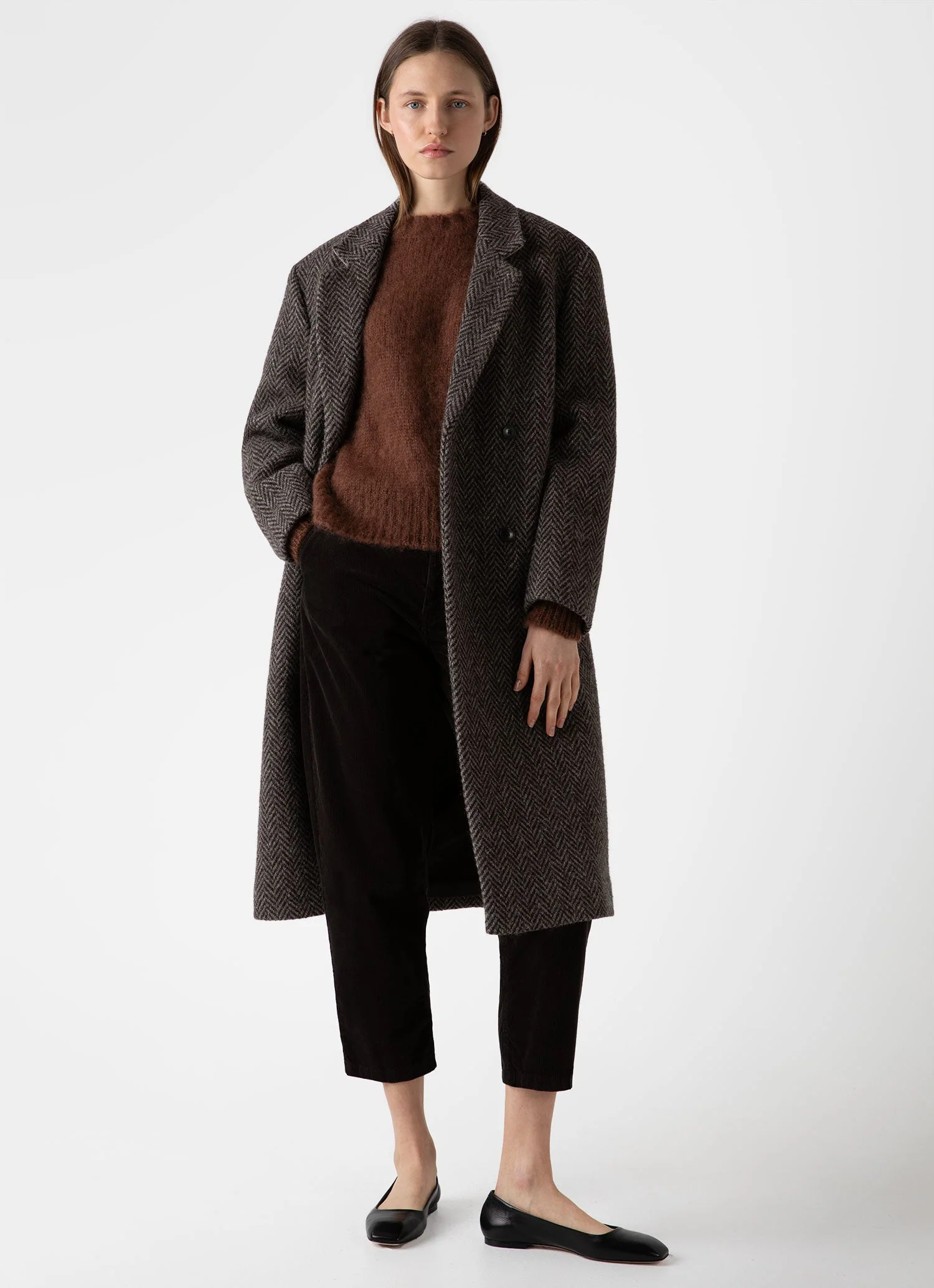 Women&rsquo;s Mohair Crew Neck Jumper in Mid Camel