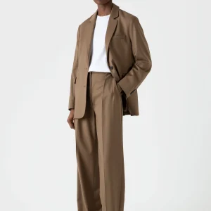 Women's Pleated Wool Trouser in Dark Camel