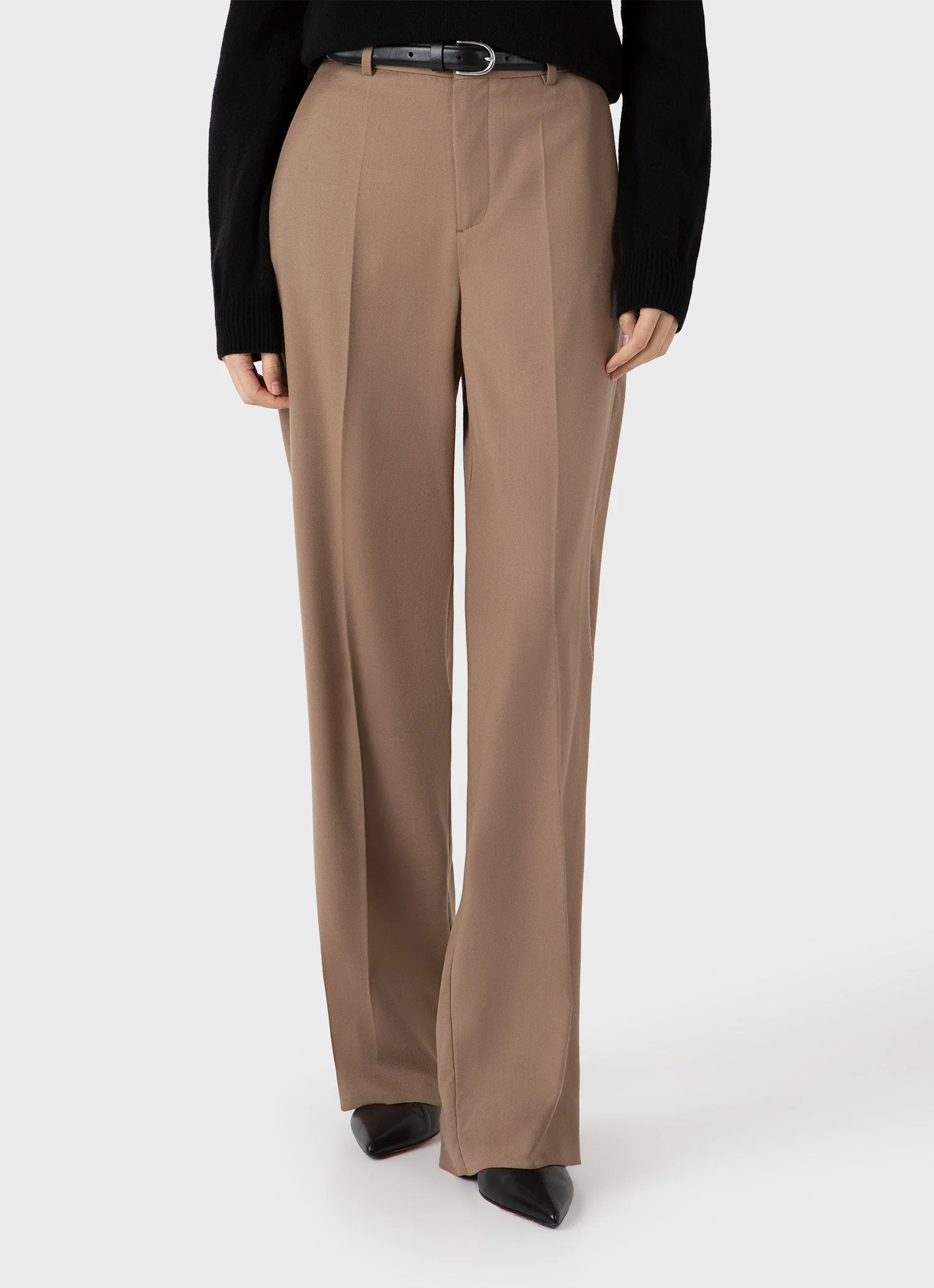 Women&rsquo;s Wool Flannel Trouser in Light Camel