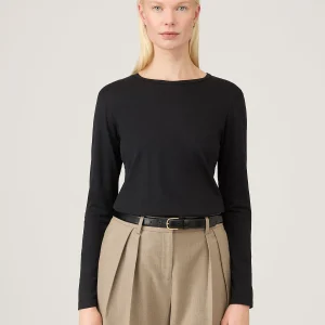 Women's Long Sleeve Classic T-shirt in Black